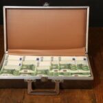 Abitazioni contemporanee: materiali, palette cromatiche e tecnologie più attuali